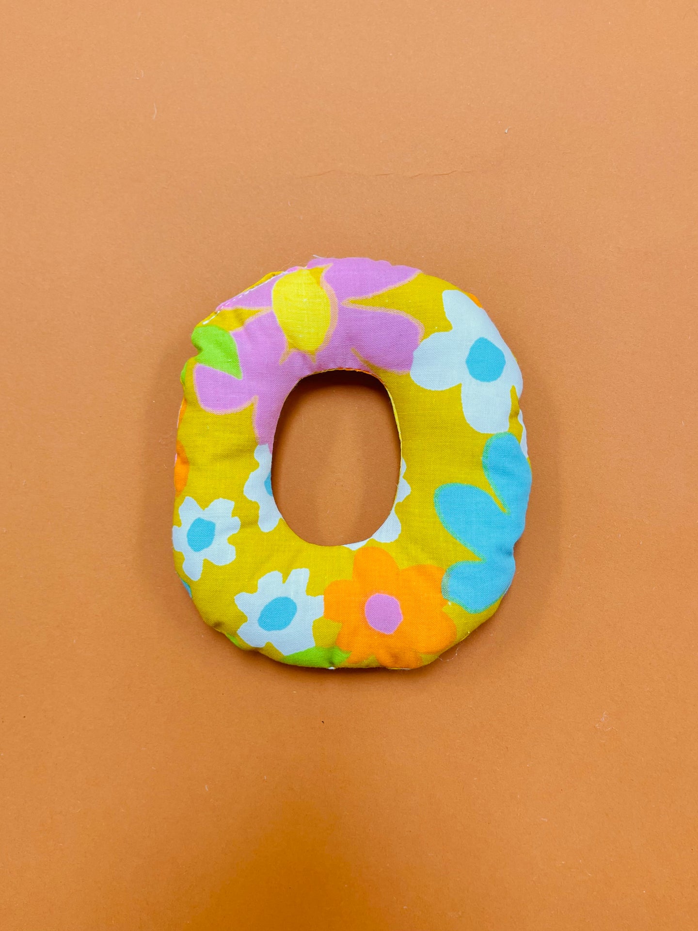 Letter Ornament — O